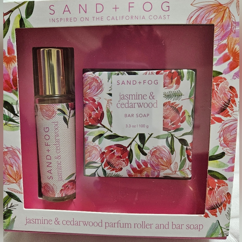 SAND+FOG Jasmine & Cedarwood parfum roller and bar soap
